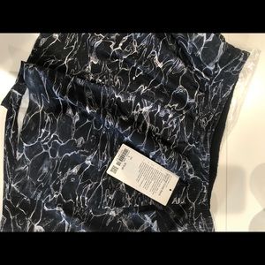 Lululemon Mens Cross Channel Swim Large (L)